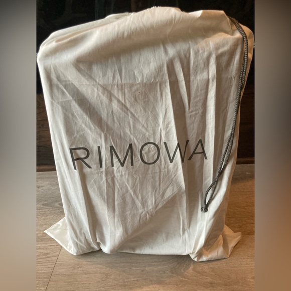 Authentic RIMOWA x DIOR carry on luggage - Picture 3 of 17